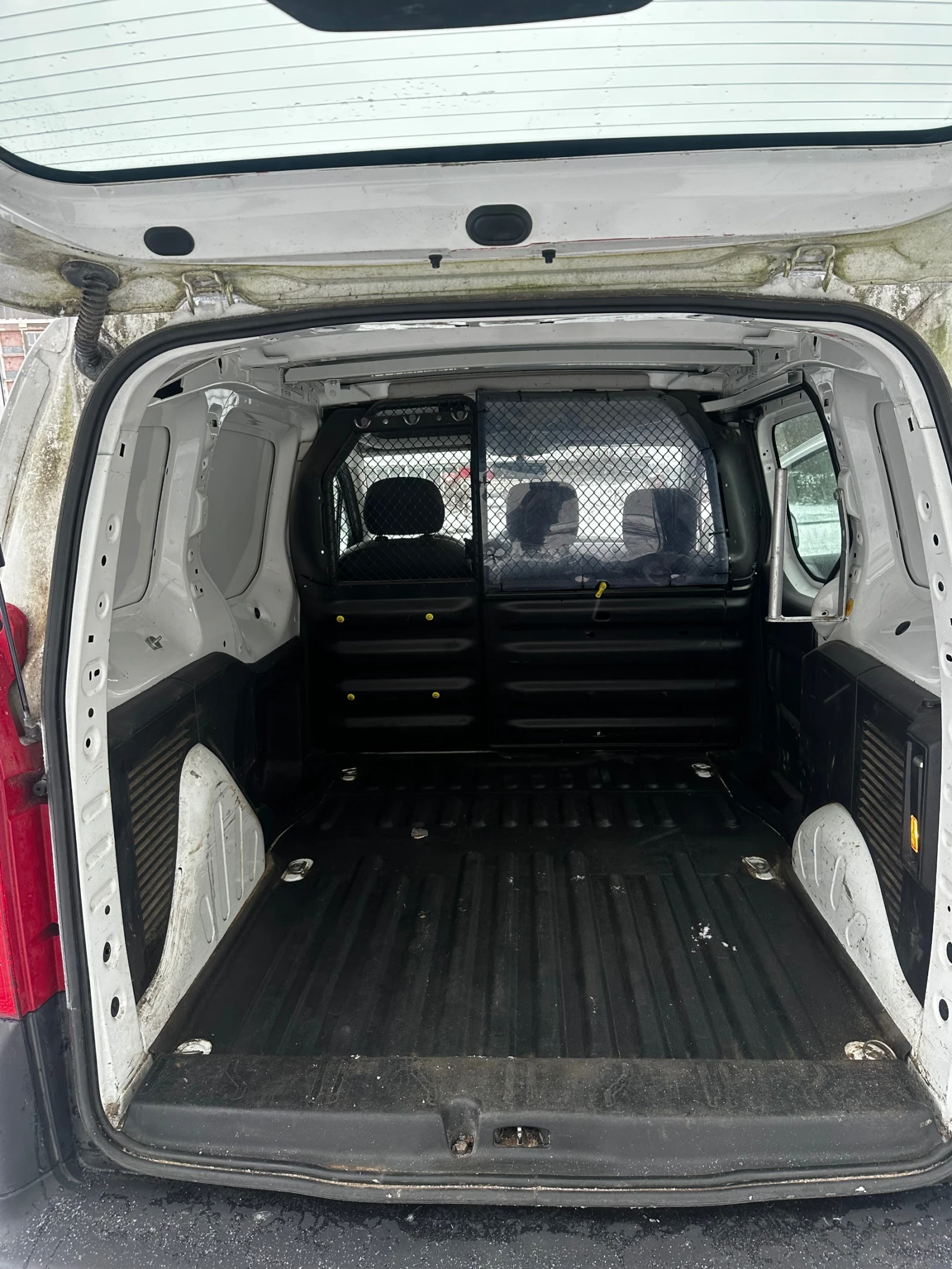 Peugeot Partner 1.6 HDI  ��������  2012� | Mobile.bg � ����������� 14