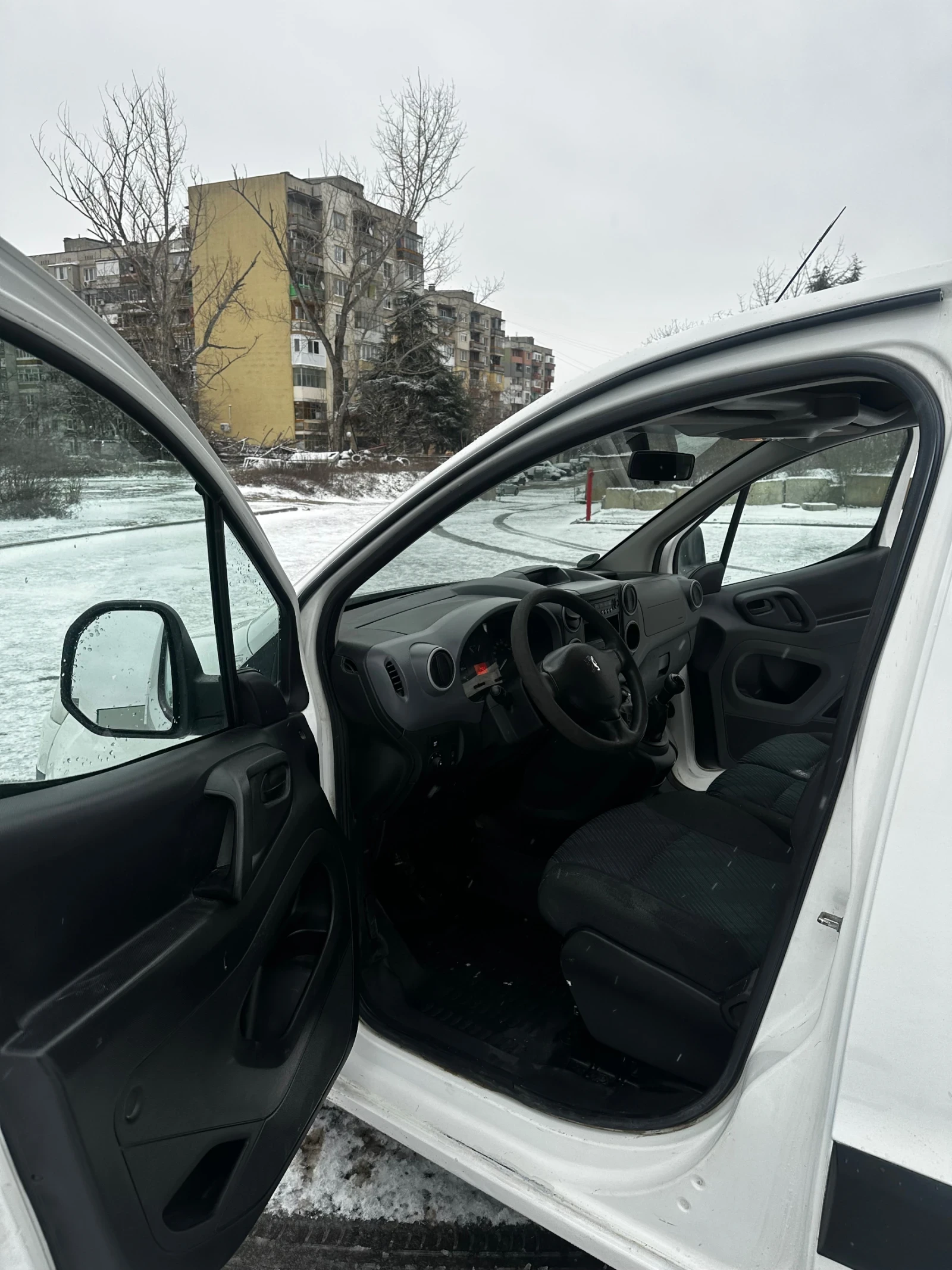 Peugeot Partner 1.6 HDI  ��������  2012� | Mobile.bg � ����������� 9