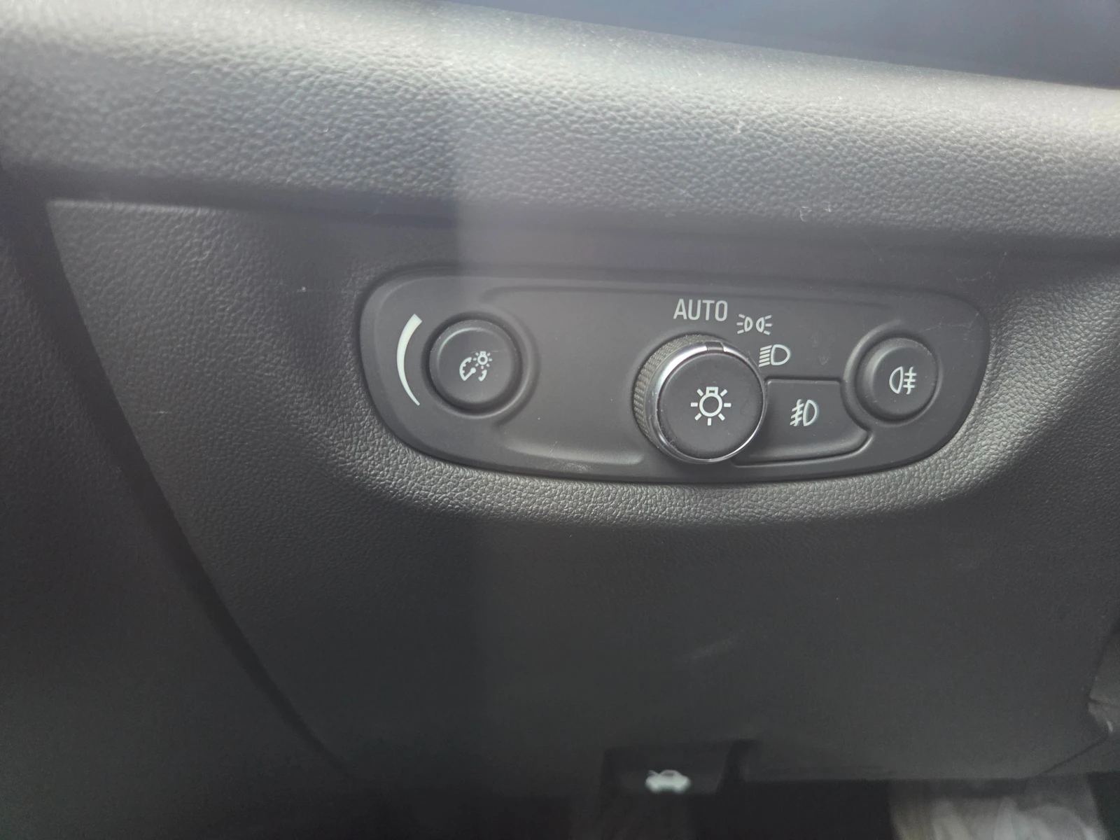 Opel Insignia SPORTS TOURER, снимка 10 - Автомобили и джипове - 54049175