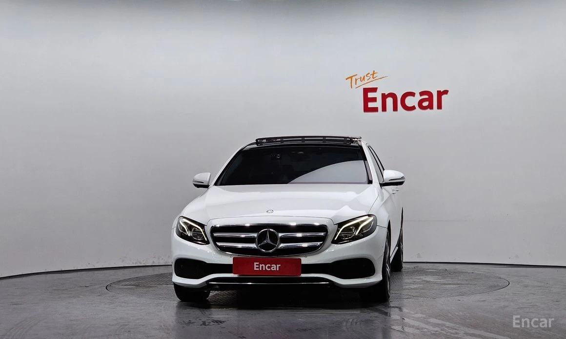 Mercedes-Benz E 300  - изображение 3