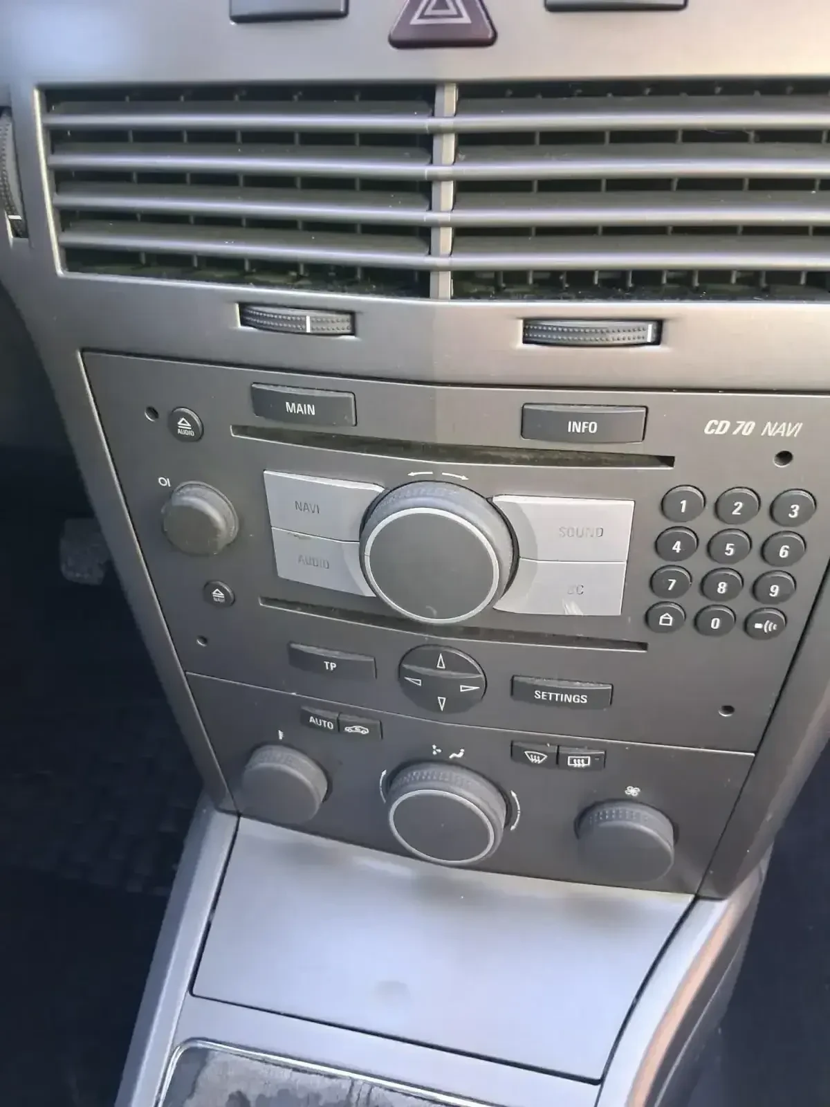 Opel Astra kombi, снимка 7 - Автомобили и джипове - 53713960