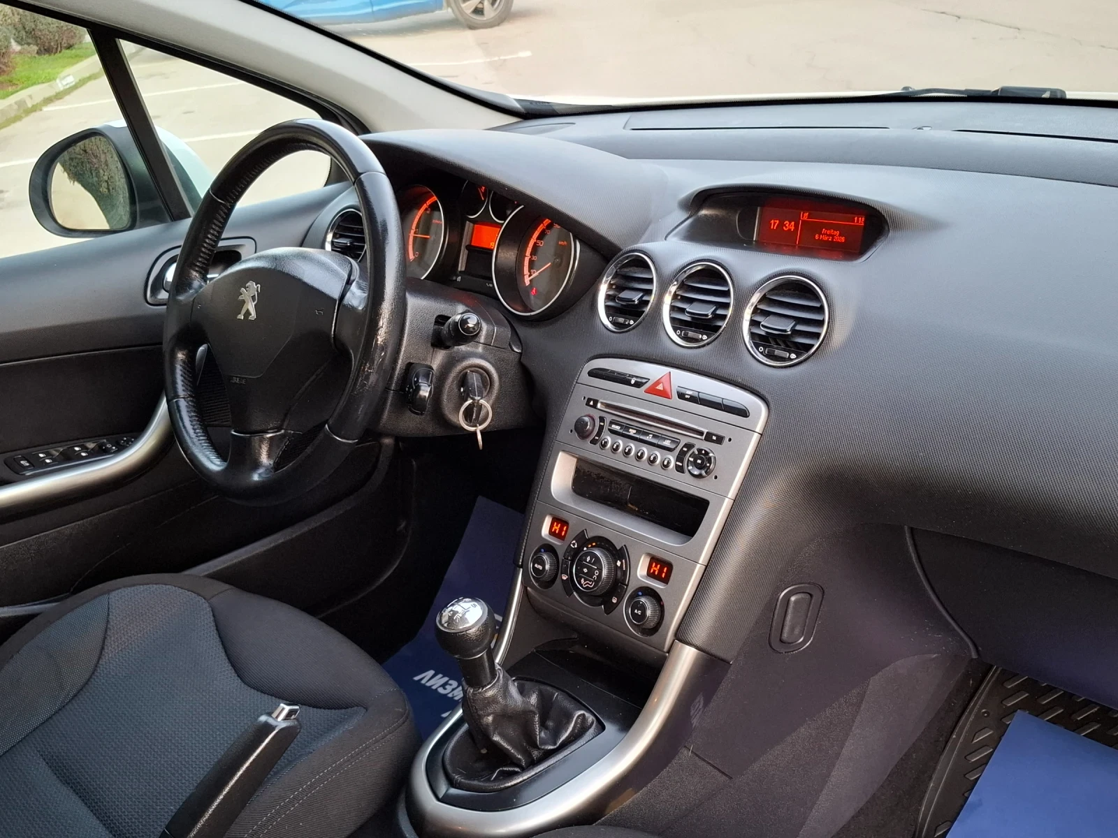 Peugeot 308 1.6HDI 92hp * КЛИМАТРОНИК * EURO 5 * ЛИЗИНГ * , снимка 11 - Автомобили и джипове - 53738643