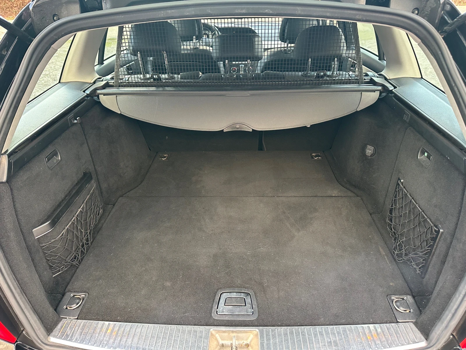 Mercedes-Benz C 350, снимка 8 - Автомобили и джипове - 54335064