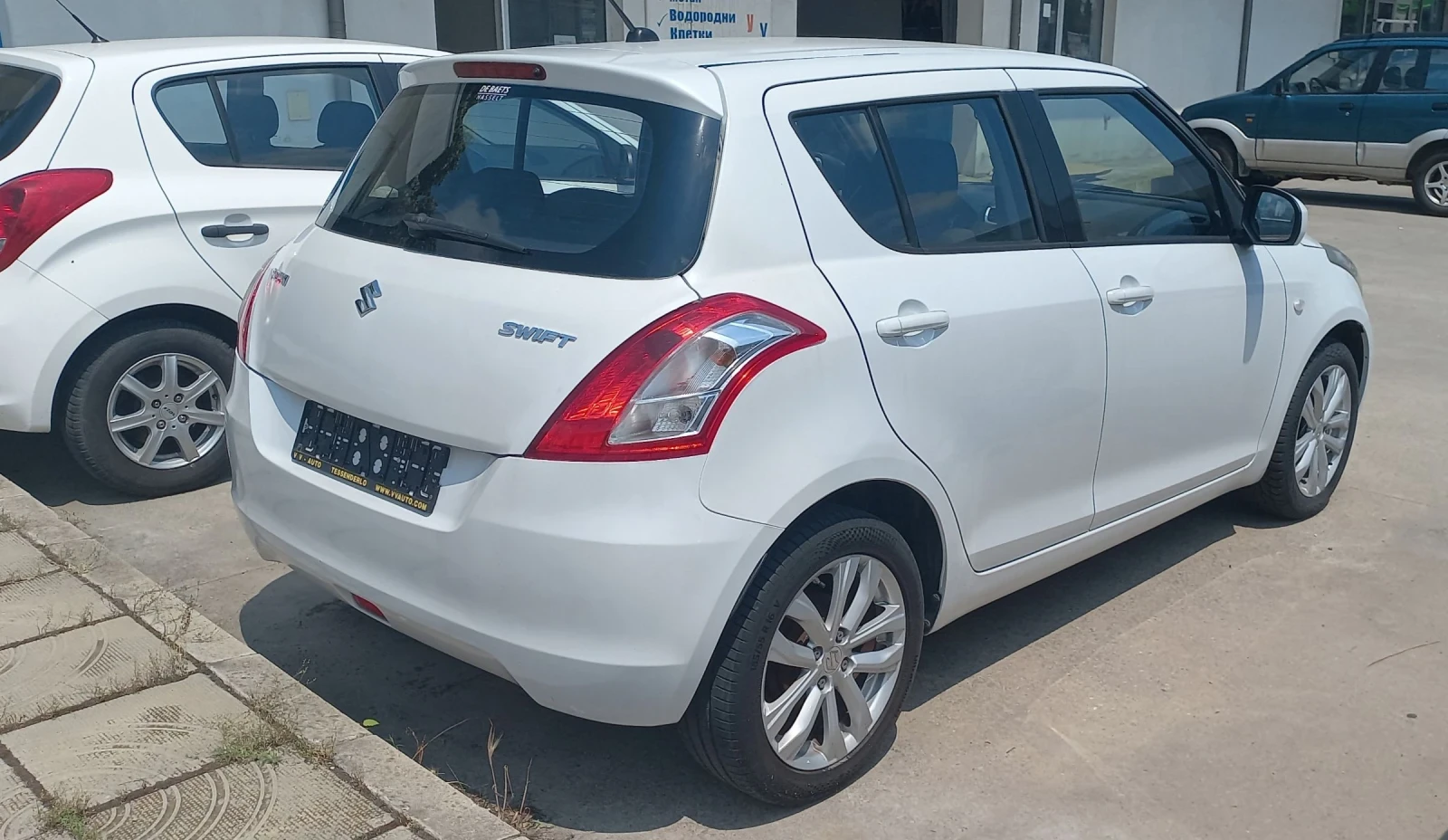 Suzuki Swift 1.25i , снимка 4 - Автомобили и джипове - 54585628