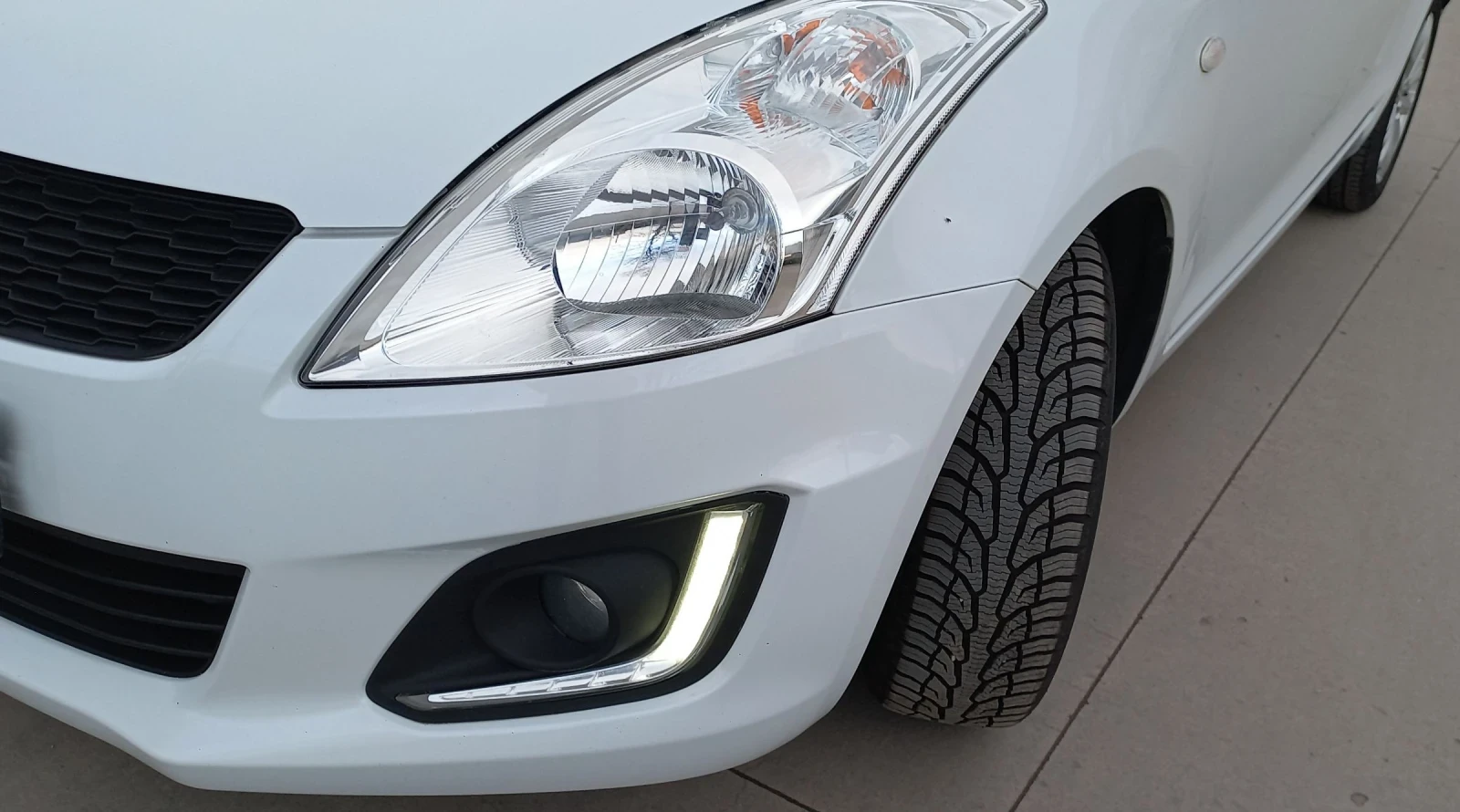 Suzuki Swift 1.25i , снимка 15 - Автомобили и джипове - 54585628