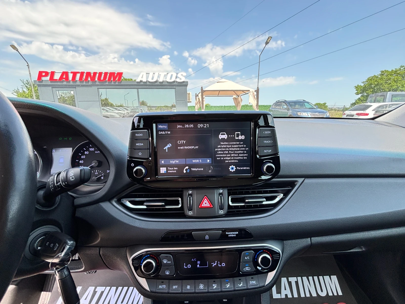 Hyundai I30 MILD HYBRID/ПОДГРЕВ/КАМЕРА/ЕВРО 6 , снимка 13 - Автомобили и джипове - 54713545