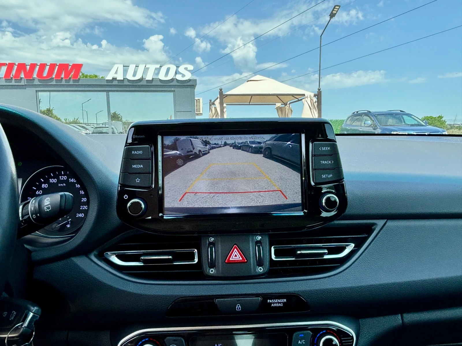 Hyundai I30 MILD HYBRID/ПОДГРЕВ/КАМЕРА/ЕВРО 6 , снимка 14 - Автомобили и джипове - 54713545