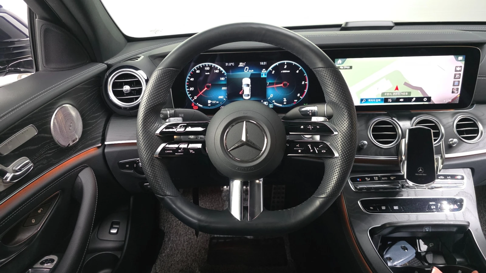 Mercedes-Benz E 220 4MATIC | AMG LINE | W213 | Mobile.bg � ����������� 3