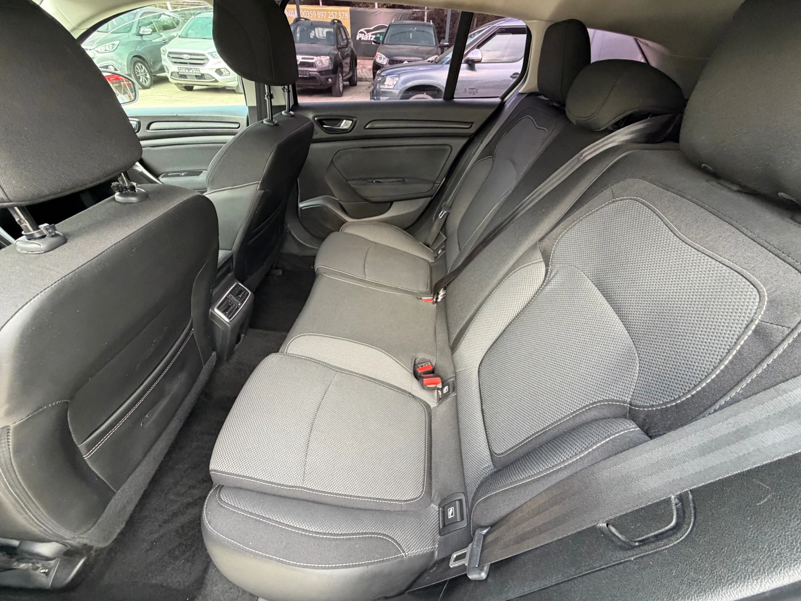 Renault Megane 1.5DCI/Bussines/Пълен Сервиз!!!, снимка 11 - Автомобили и джипове - 55656885