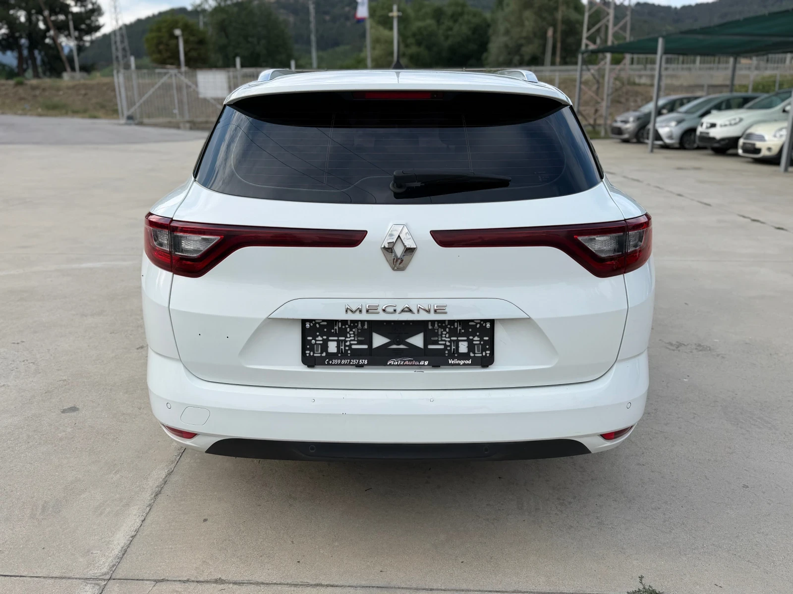 Renault Megane 1.5DCI/Bussines/Пълен Сервиз!!!, снимка 7 - Автомобили и джипове - 55656885