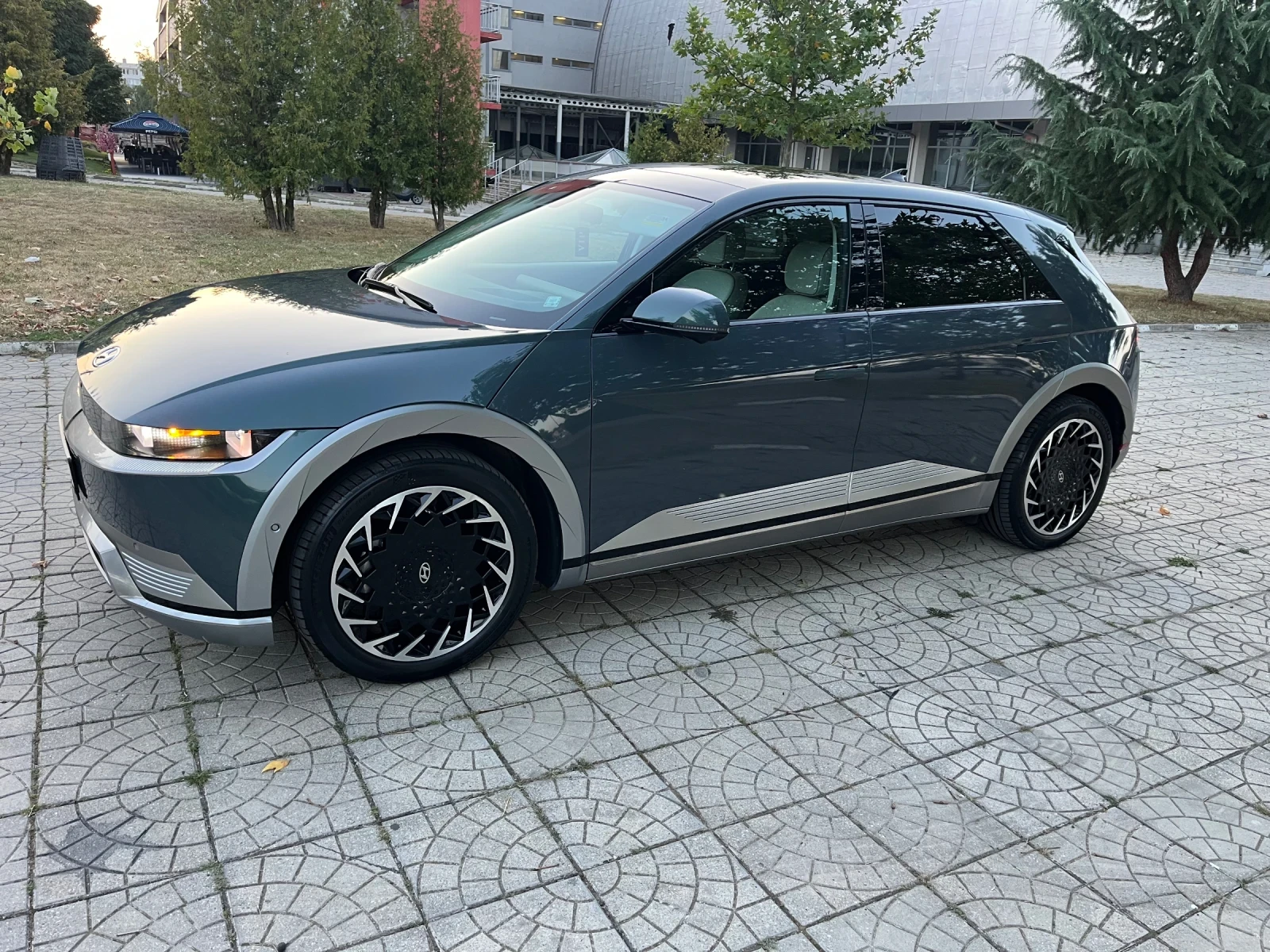 Hyundai Ioniq 5, снимка 3 - Автомобили и джипове - 55673851