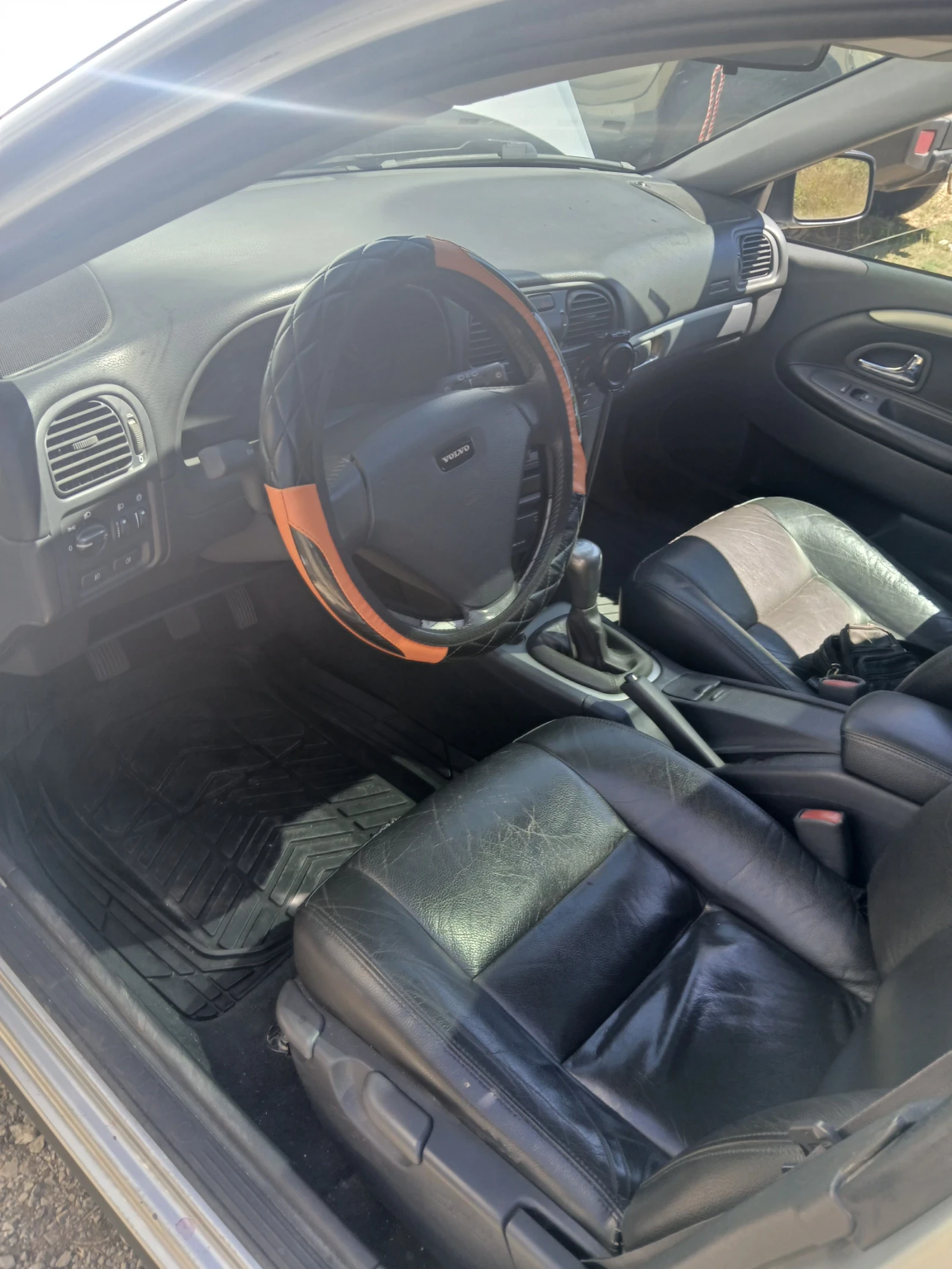 Volvo V40, снимка 11 - Автомобили и джипове - 55723745