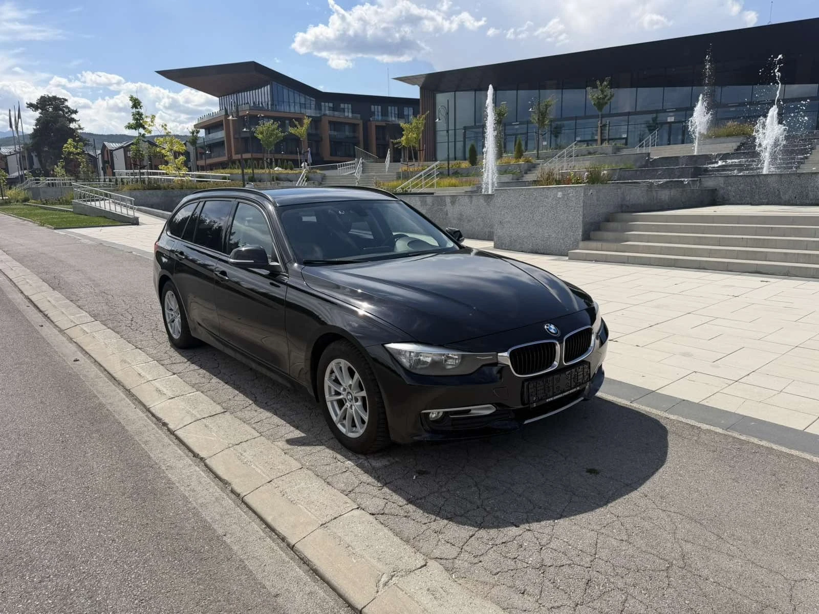 BMW 318 Luxury