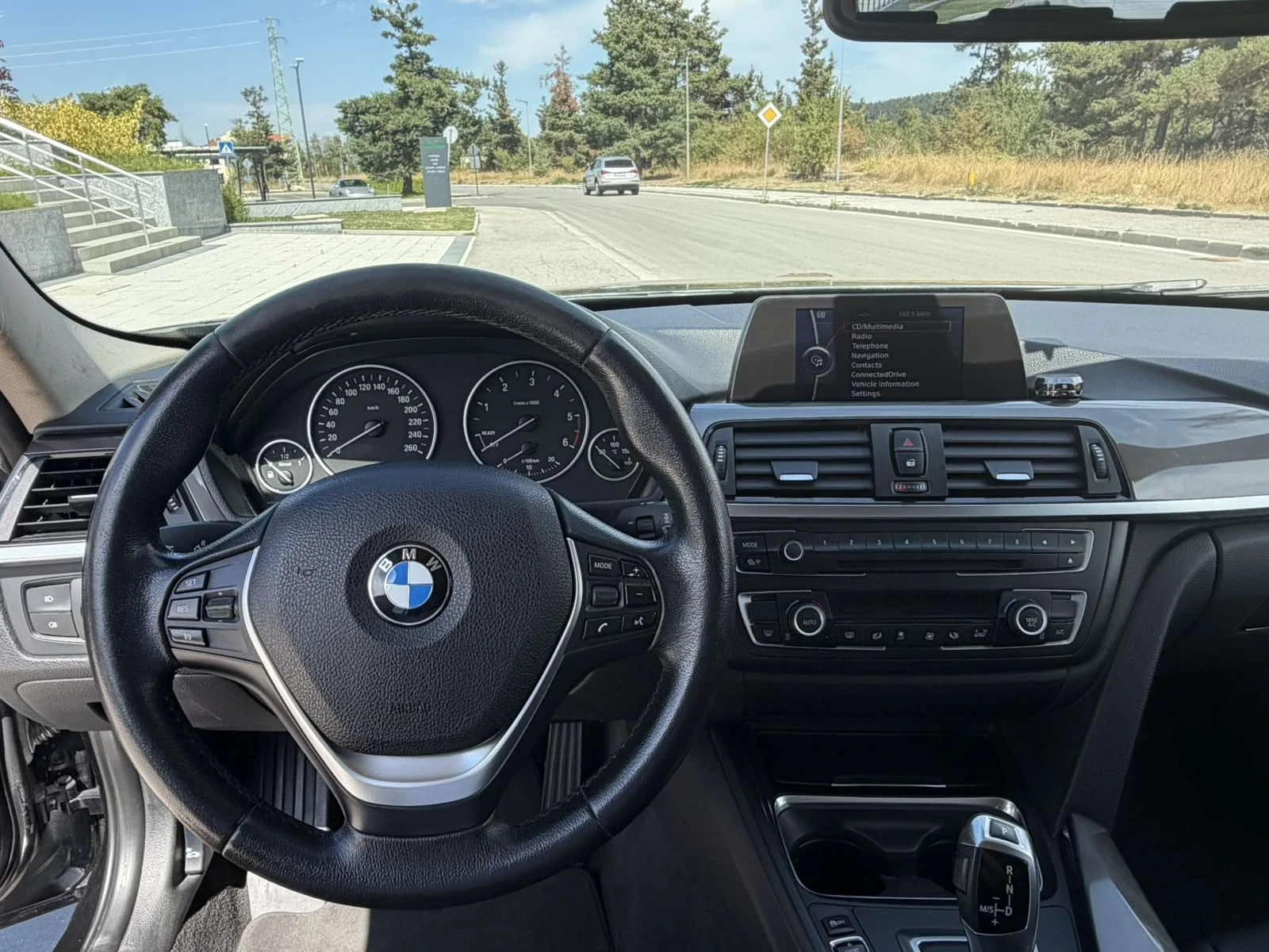BMW 318 Luxury, снимка 8 - Автомобили и джипове - 55940280