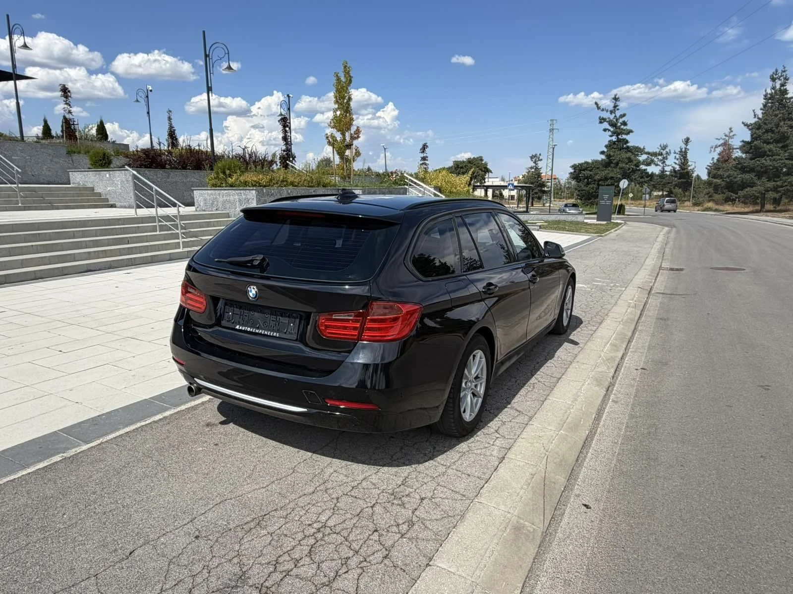 BMW 318 Luxury, снимка 3 - Автомобили и джипове - 55940280