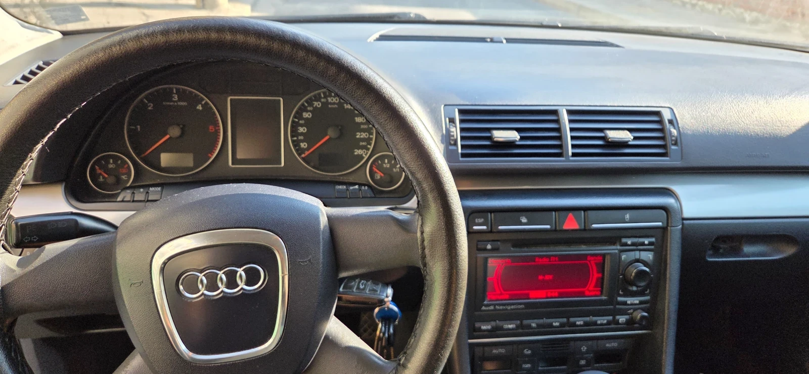 Audi A4 2.0 tdi, снимка 6 - Автомобили и джипове - 55952767