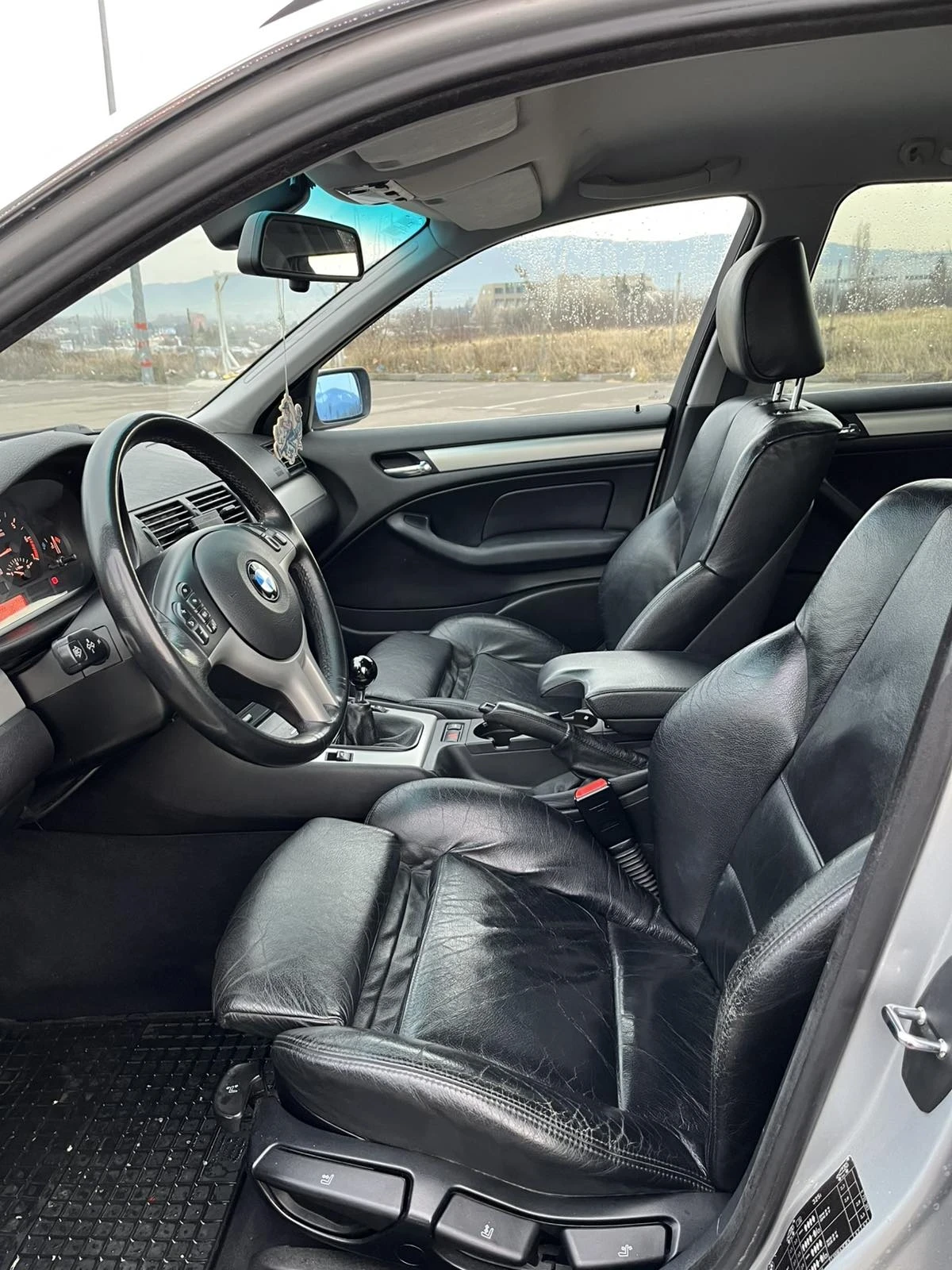 BMW 325 MT | Recaro | Coilovers | M3 brace | 330d brakes, снимка 12 - Автомобили и джипове - 56039195