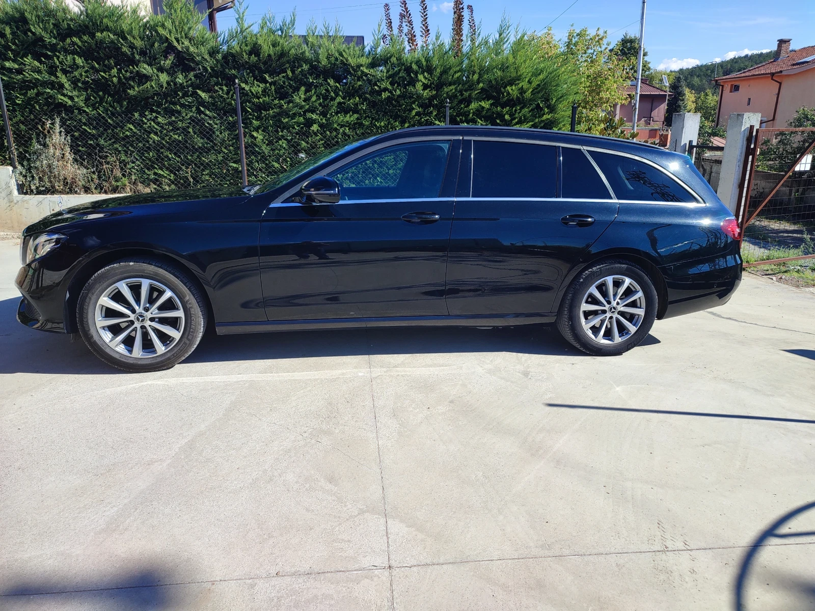 Mercedes-Benz E 220 w213, снимка 11 - Автомобили и джипове - 56618396