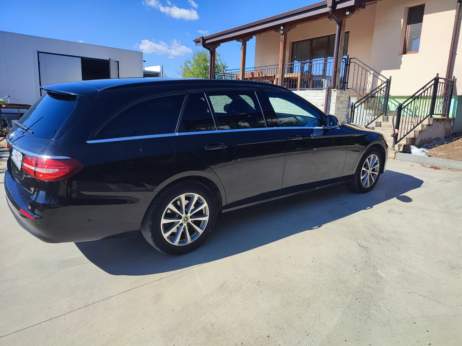Mercedes-Benz E 220 w213, снимка 10 - Автомобили и джипове - 56618396