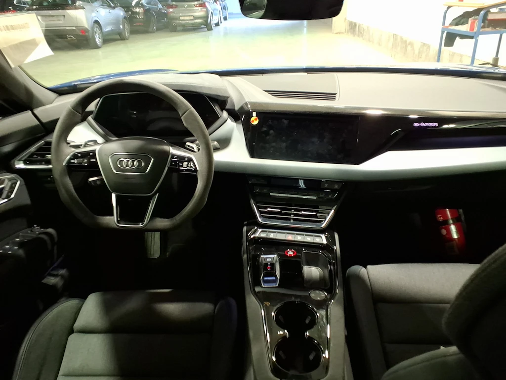Audi E-Tron GT 93 kWh Quattro Navi Led 90.87% SoH | Mobile.bg � ����������� 7