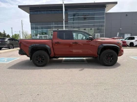 Toyota Tacoma | Hybrid | DISTRONIC | ОБДУХВАНЕ | CARFAX | , снимка 3