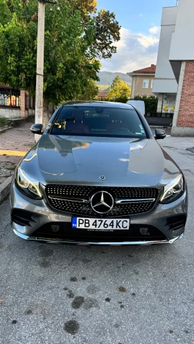  Mercedes-Benz GLC 30...