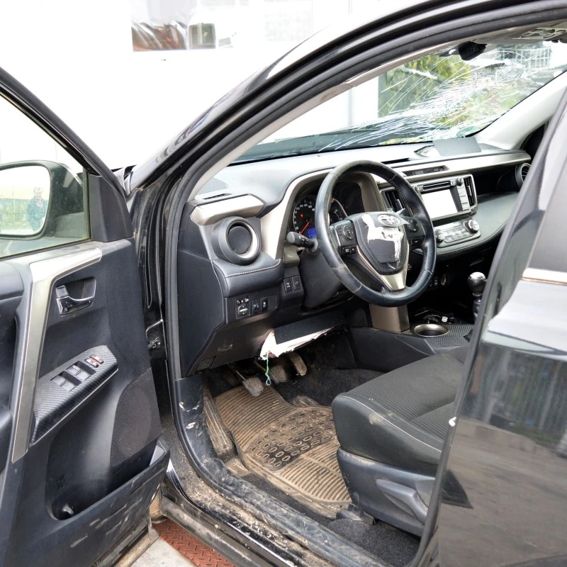 Toyota Rav4 2.2 D 4WD, снимка 5 - Автомобили и джипове - 40638770