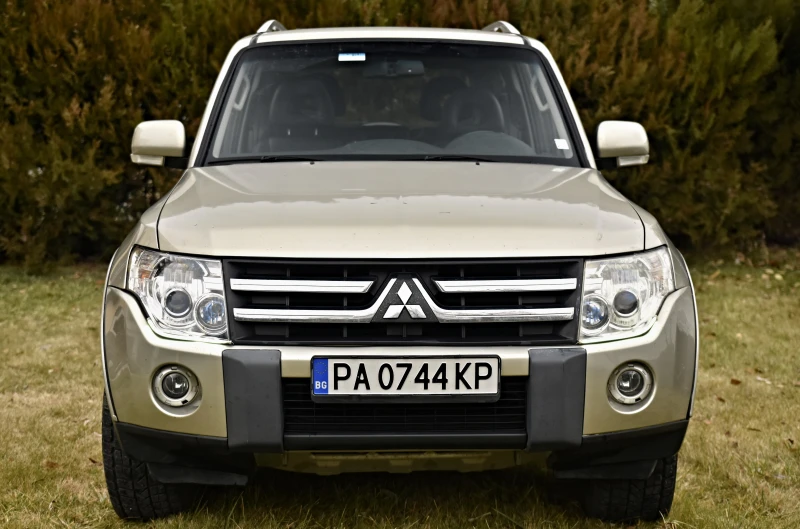 Mitsubishi Pajero IV, снимка 2 - Автомобили и джипове - 47357352