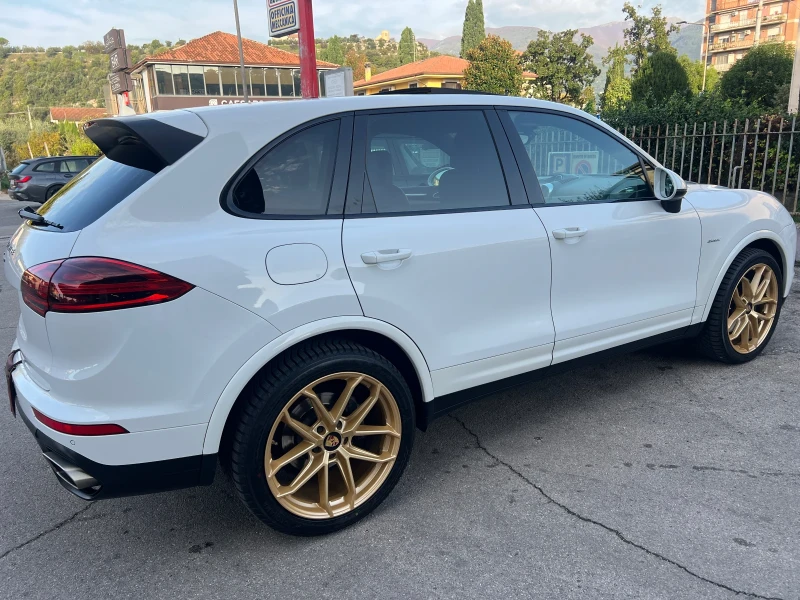 Porsche Cayenne 3.0 d директен вносител, снимка 4 - Автомобили и джипове - 47382795