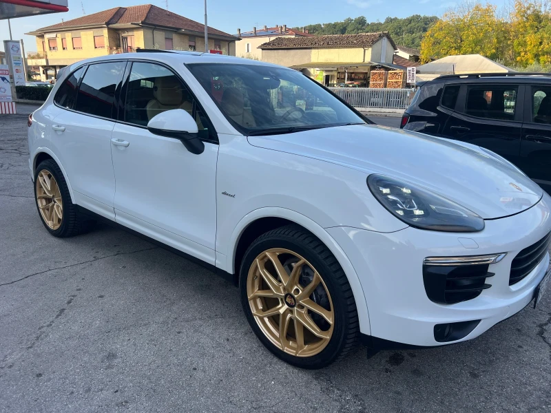 Porsche Cayenne 3.0 d директен вносител, снимка 5 - Автомобили и джипове - 47382795