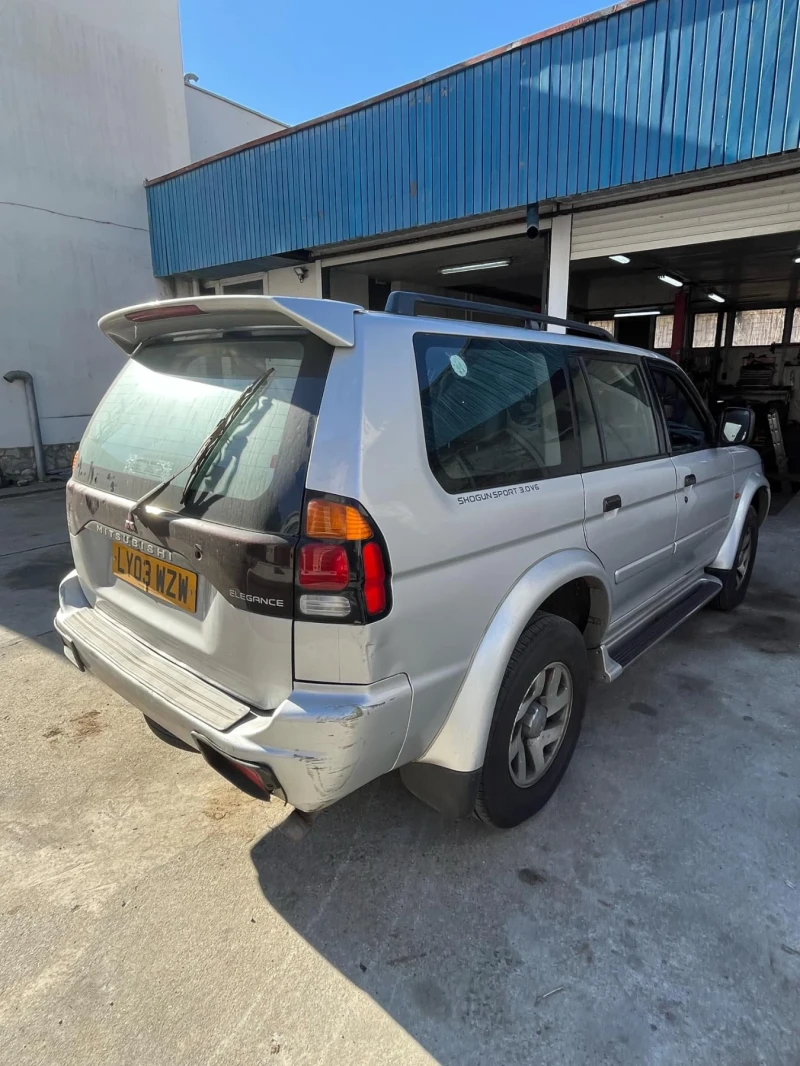 Mitsubishi Pajero sport, снимка 9 - Автомобили и джипове - 48955581