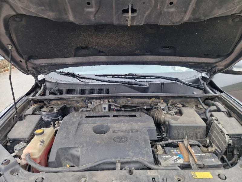 Toyota Rav4 4x4 D4D Без ръжда, снимка 14 - Автомобили и джипове - 53156959