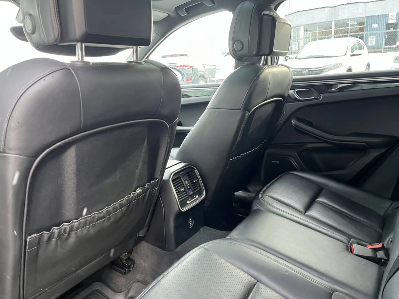Porsche Macan 2017* MATRIX* BOSE* ОБДУХ* ПАНО* ВТОРИ ЧИФТ ЗИМНИ , снимка 12 - Автомобили и джипове - 53476010