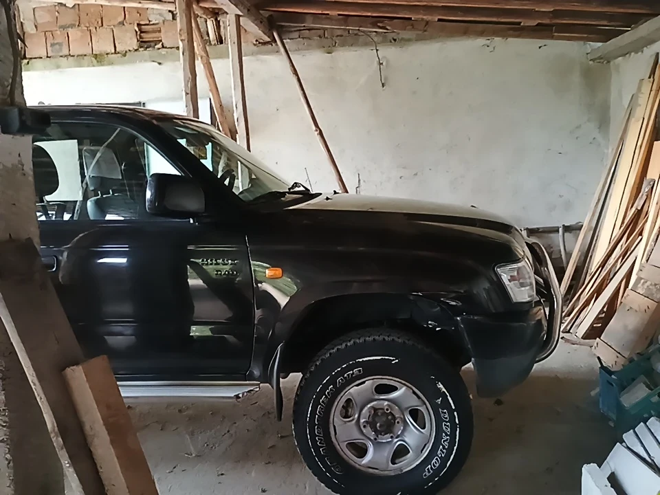 Toyota Hilux  - изображение 3
