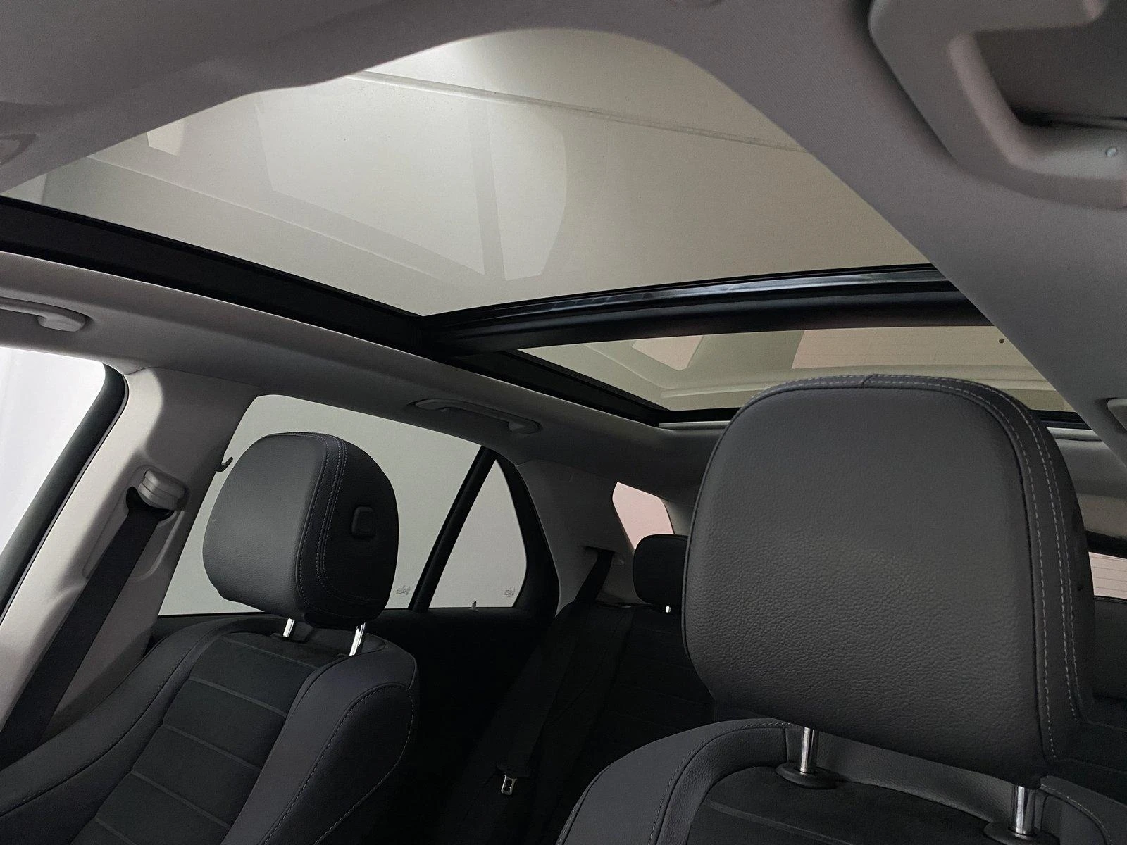 Mercedes-Benz GLE 400 e 4= MATIC AMG PLUG-IN HYBRID BURMESTER NIGHT-PAKE, снимка 9 - Автомобили и джипове - 54045620