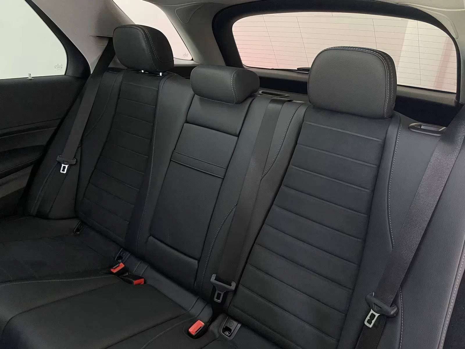 Mercedes-Benz GLE 400 e 4= MATIC AMG PLUG-IN HYBRID BURMESTER NIGHT-PAKE, снимка 11 - Автомобили и джипове - 54045620