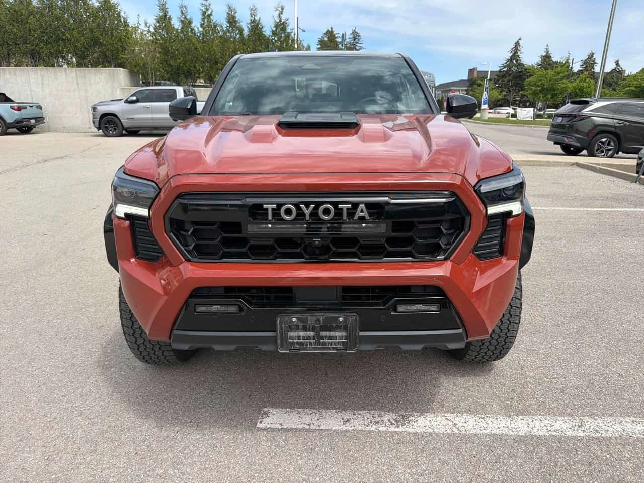 Toyota Tacoma | Hybrid | DISTRONIC | ОБДУХВАНЕ | CARFAX | , снимка 6 - Автомобили и джипове - 54652493
