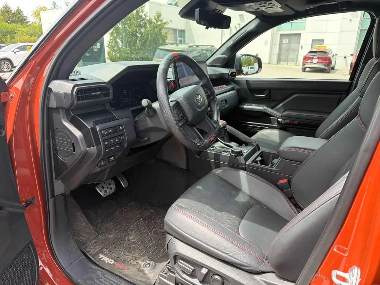 Toyota Tacoma | Hybrid | DISTRONIC | ОБДУХВАНЕ | CARFAX | , снимка 5 - Автомобили и джипове - 54652493