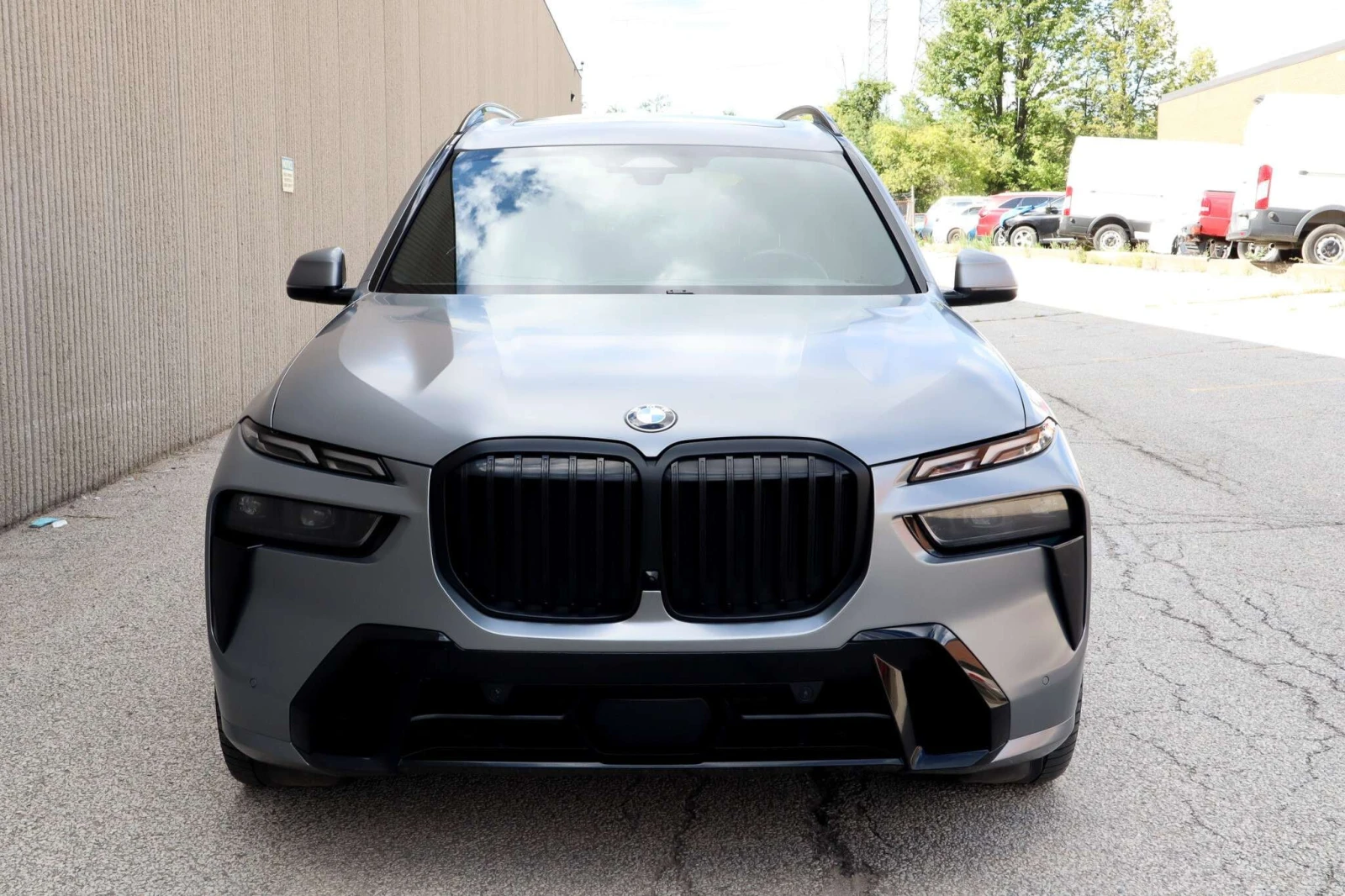 BMW X7 * 40i xDrive40i | MSportPro | Frozen * CARFAX * , снимка 6 - Автомобили и джипове - 56102744