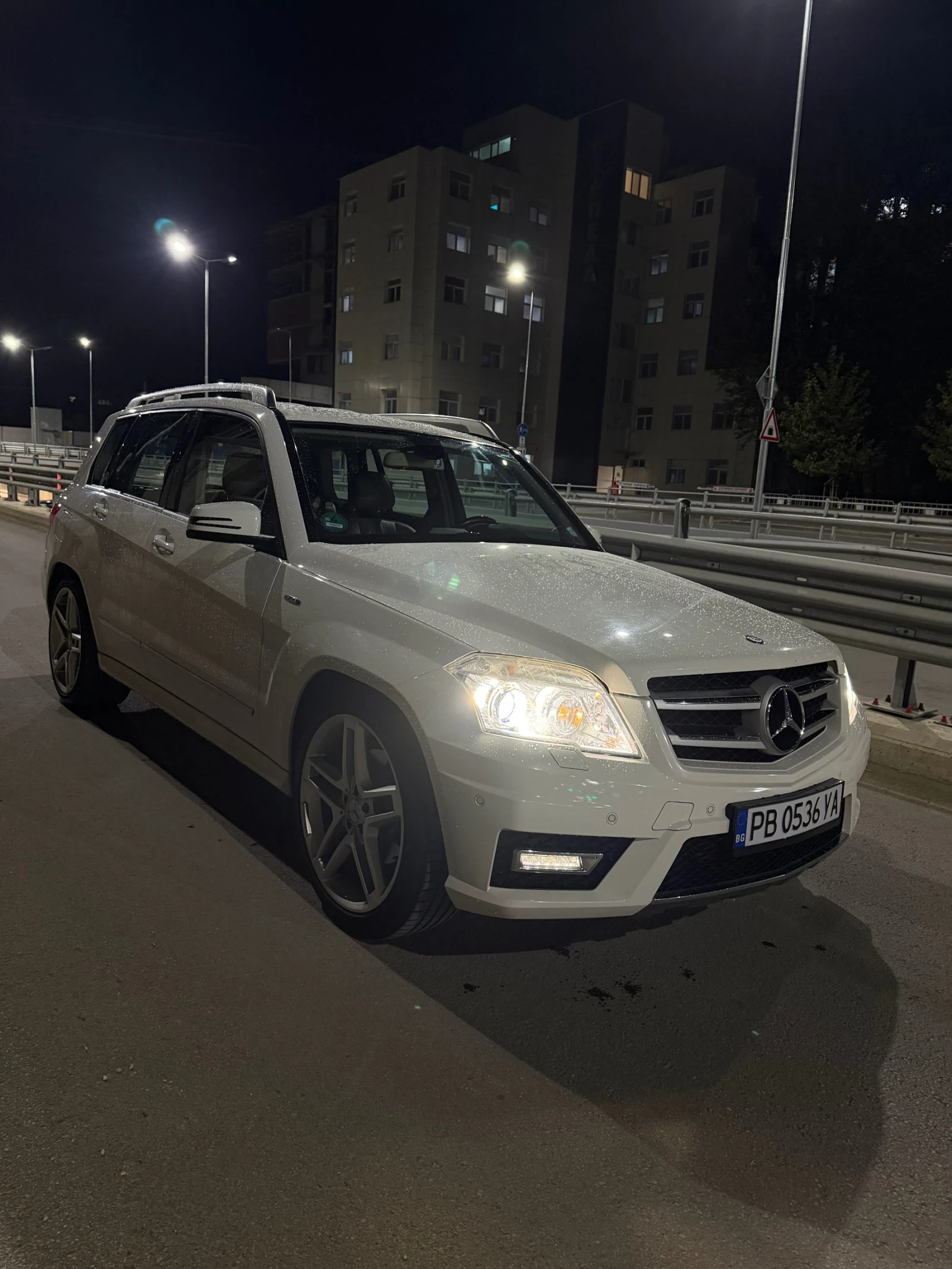 Mercedes-Benz GLK 250, снимка 3 - Автомобили и джипове - 56242753