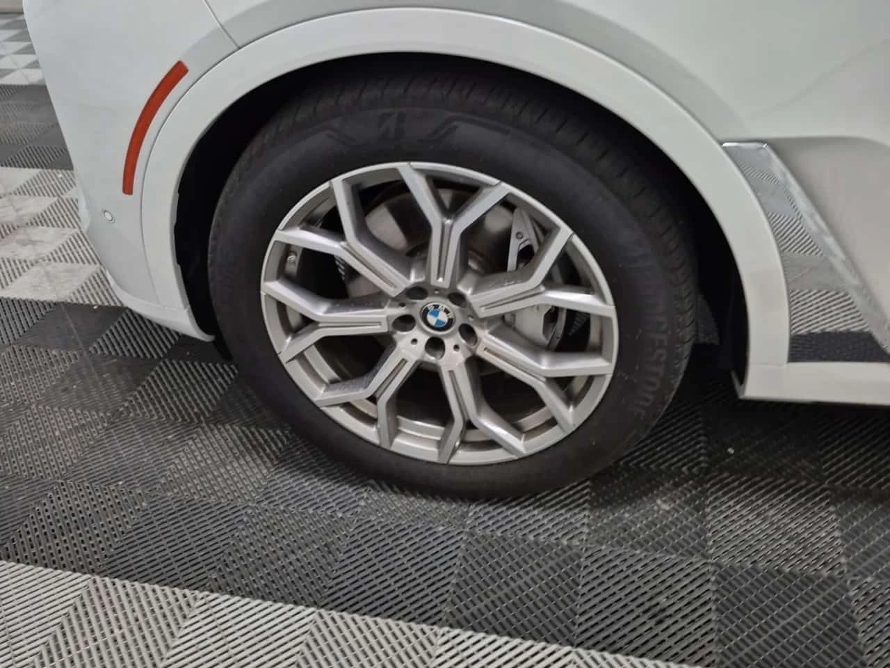 BMW X7 * xDrive40i * ���� ���������� * CARFAX * �� BMW *  | Mobile.bg � ����������� 15