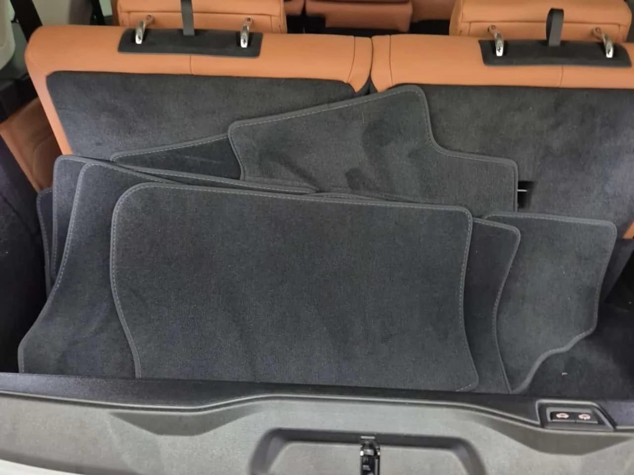BMW X7 * xDrive40i * ���� ���������� * CARFAX * �� BMW *  | Mobile.bg � ����������� 11