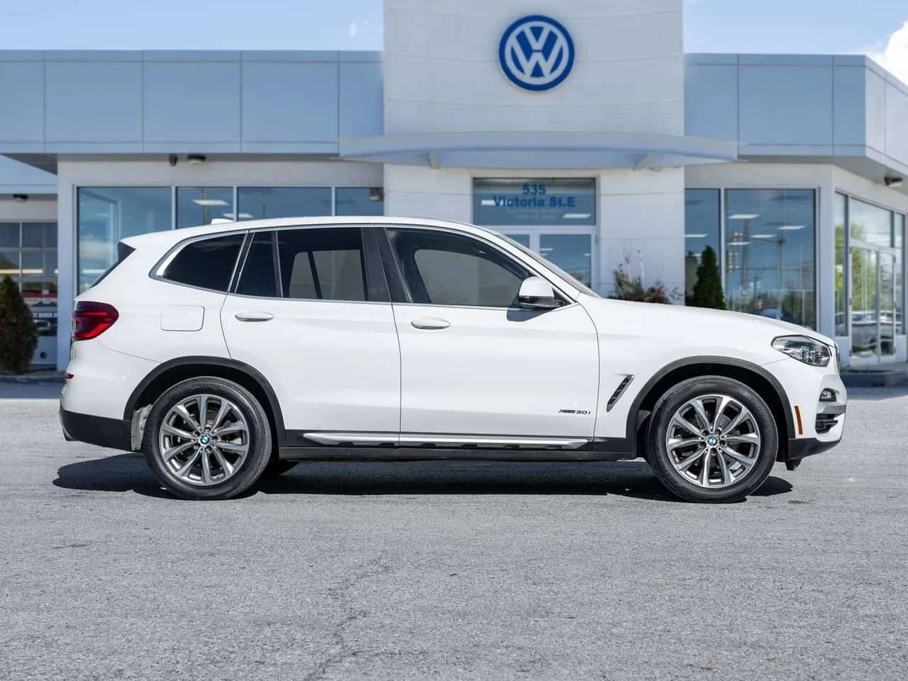BMW X3 * 30i xDrive * CARFAX *  | Mobile.bg � ����������� 5