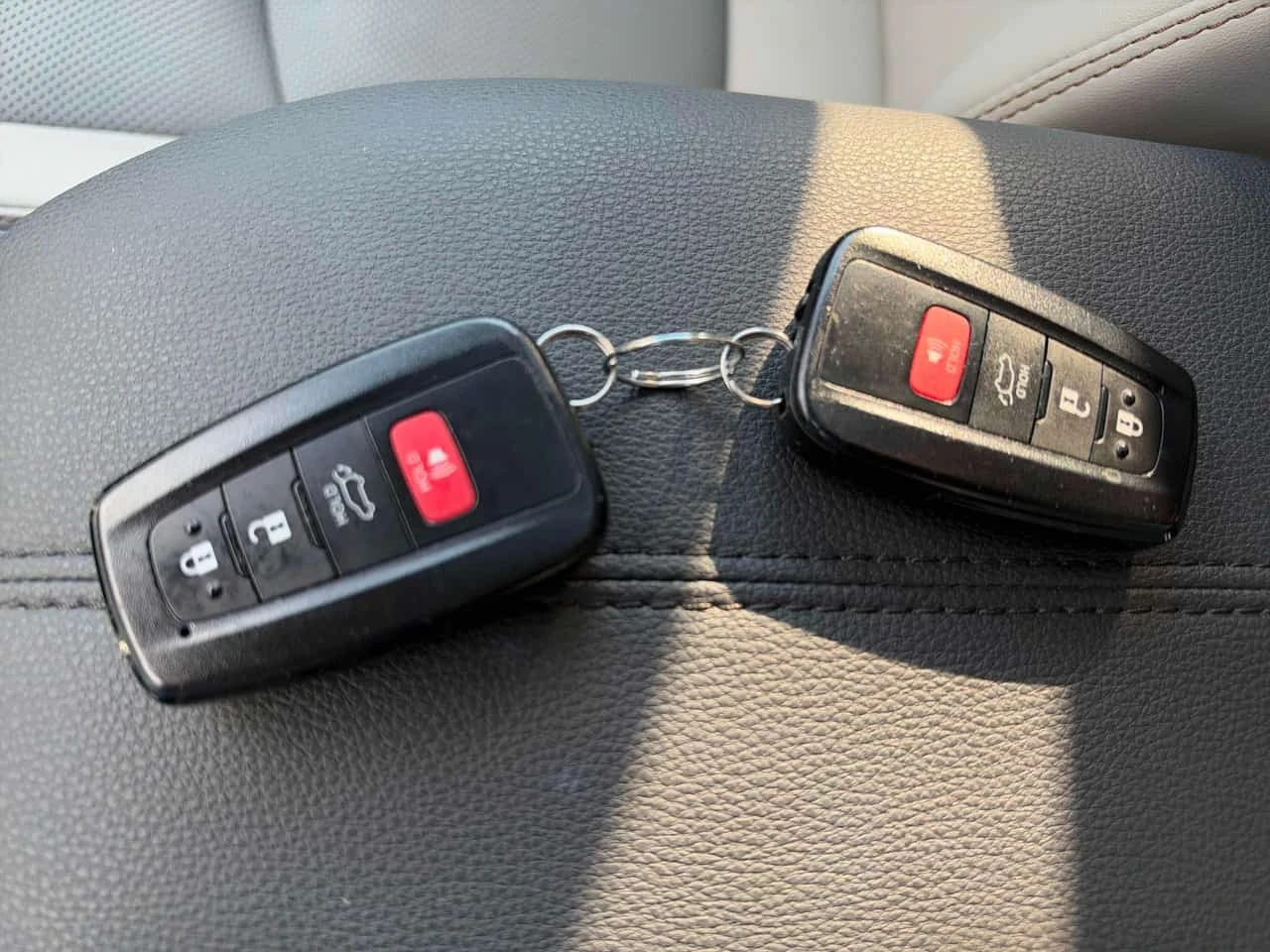 Toyota Rav4 * Hybrid Limited * CARFAX * ��� ������������ ����� | Mobile.bg � ����������� 10