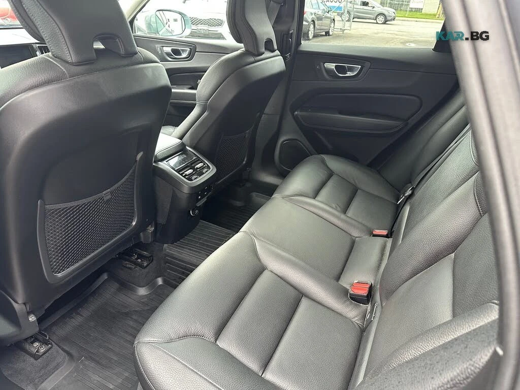 Volvo XC60 T6 MOMENTUM* ПАНОРАМА* 360CAMERA* , снимка 17 - Автомобили и джипове - 56657321