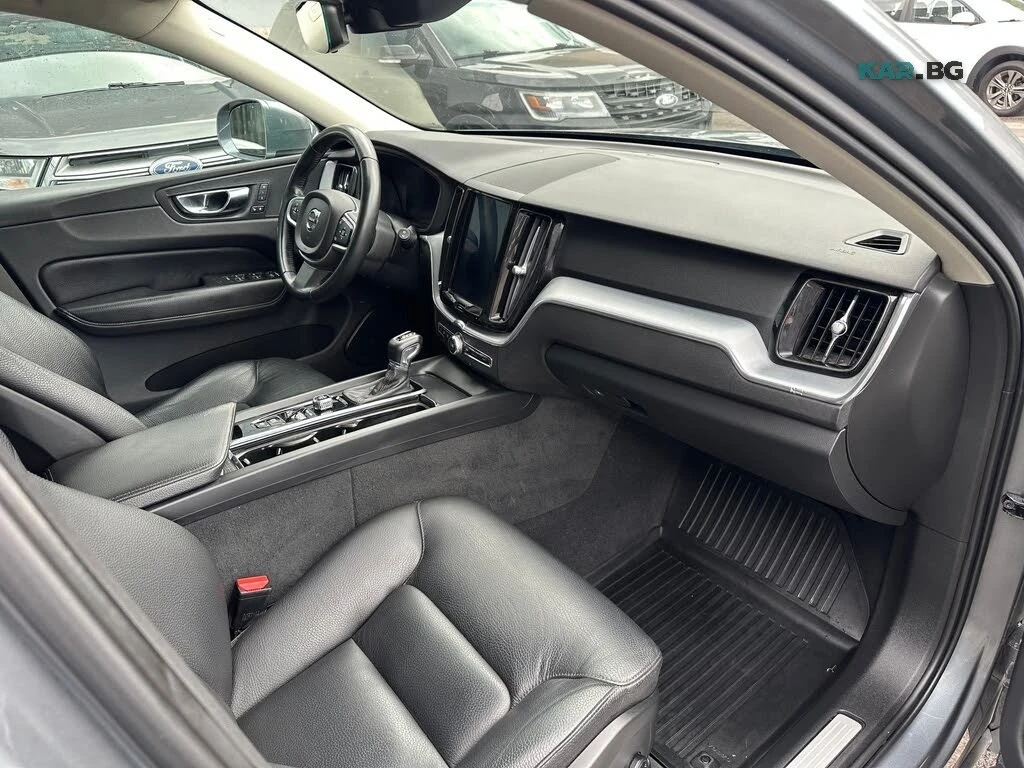 Volvo XC60 T6 MOMENTUM* ПАНОРАМА* 360CAMERA* , снимка 10 - Автомобили и джипове - 56657321