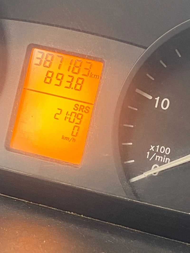 Mercedes-Benz Sprinter Товарен вен, снимка 7 - Бусове и автобуси - 53481726