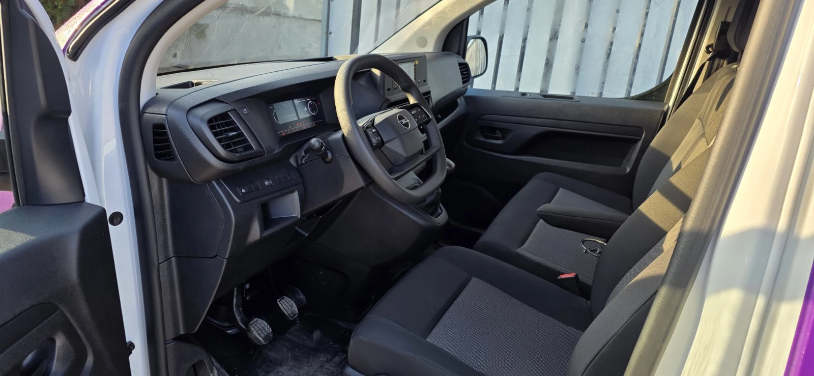 Opel Vivaro MCA Panel Van MT6 2.0 BlueHDI 140hp - изображение 6