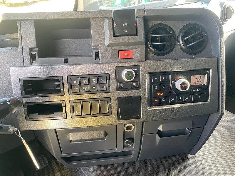 Renault T 430 БОКС, снимка 13 - Камиони - 52668043