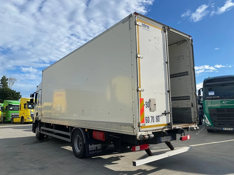 Renault T 430 БОКС, снимка 4 - Камиони - 52668043